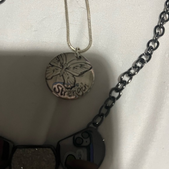Set of two strength necklace and black with silver necklace - Picture 2 of 4